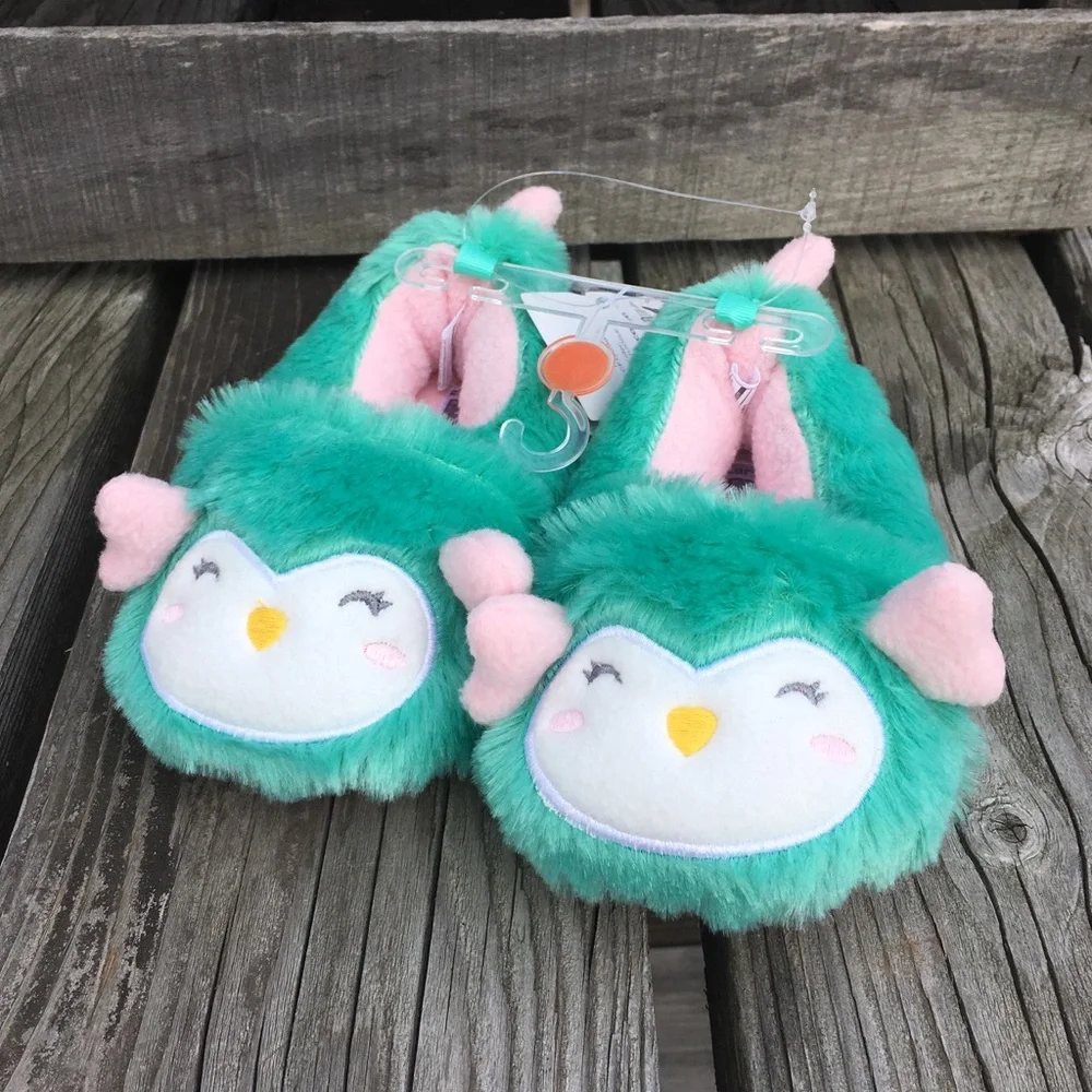 - Carter’s Sz M Toddler Lamb Furry Slippers! NEW!